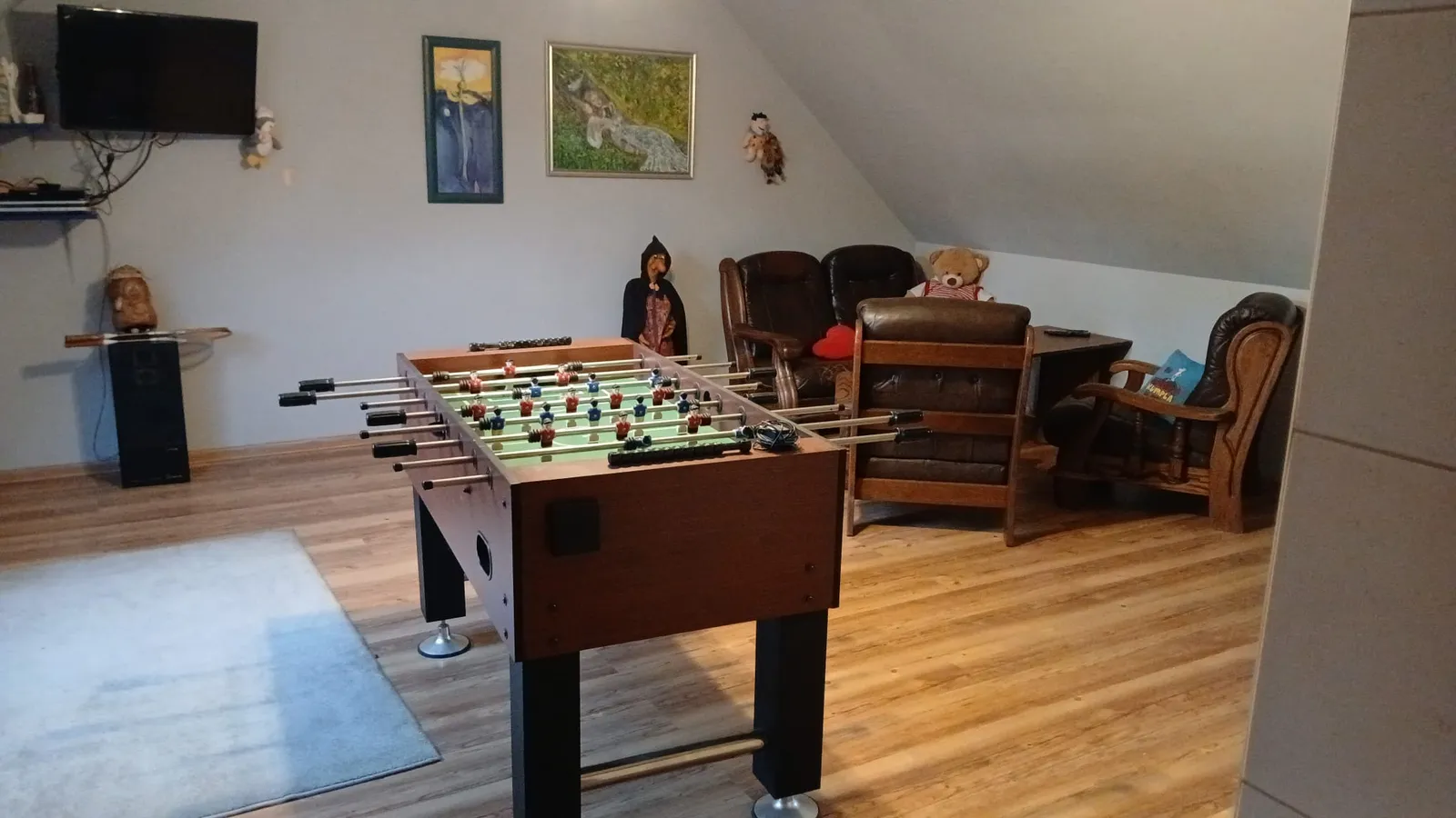 Sala gier – piłkarzyki, fotele, telewizor – Słoneczny Set